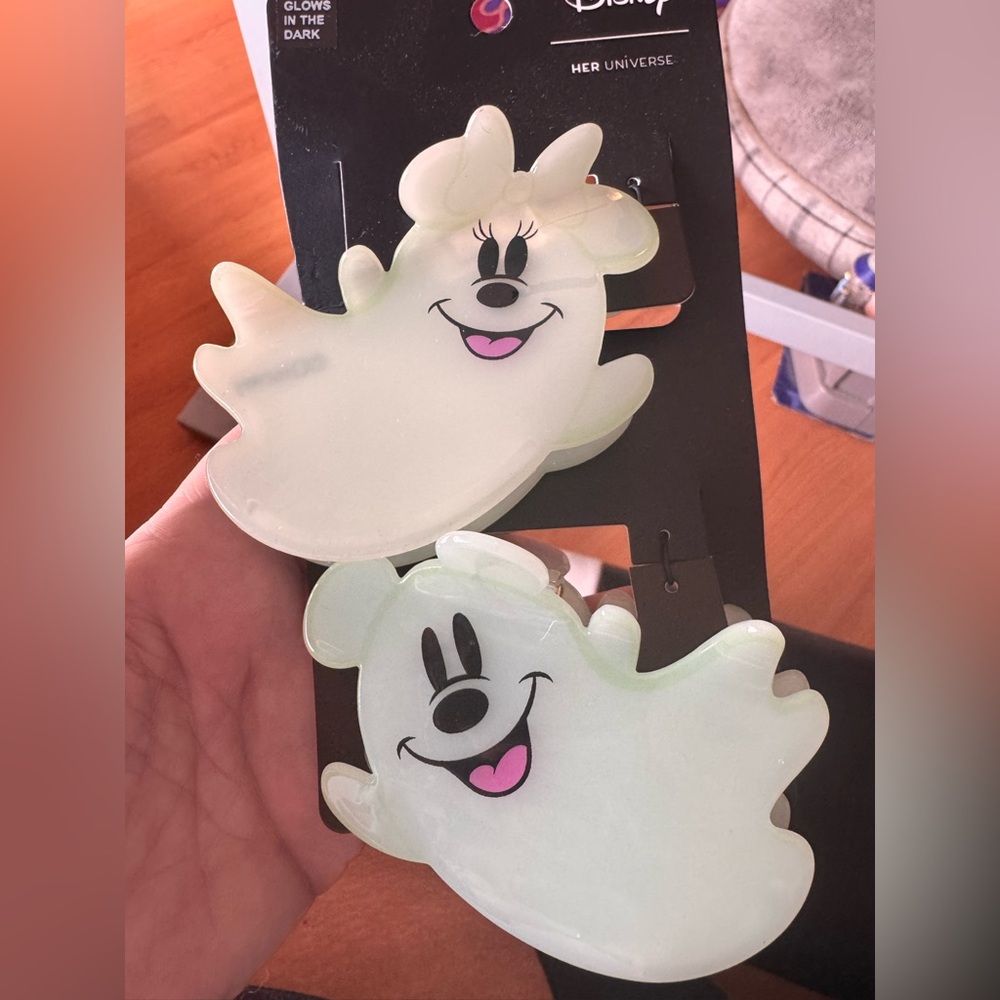 Disney Mickey Mouse & Minnie Mouse Ghost Glow-In-The-Dark Claw Hair Clip Set